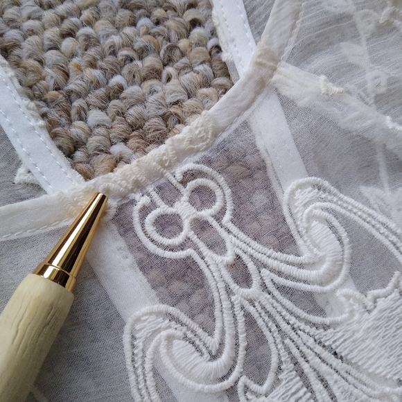 2/$20 - Dolce Vita - White Lace/Embroidered Dress - Size Small - Picture 5 of 7